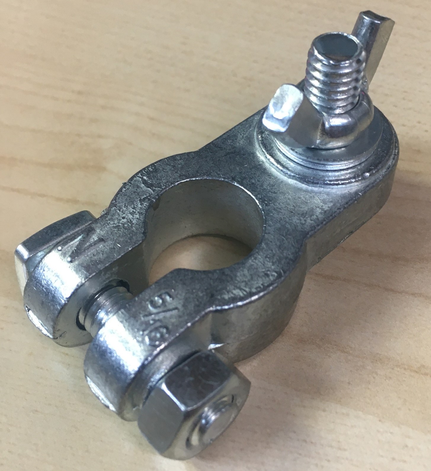 蓄电池负极端子夹